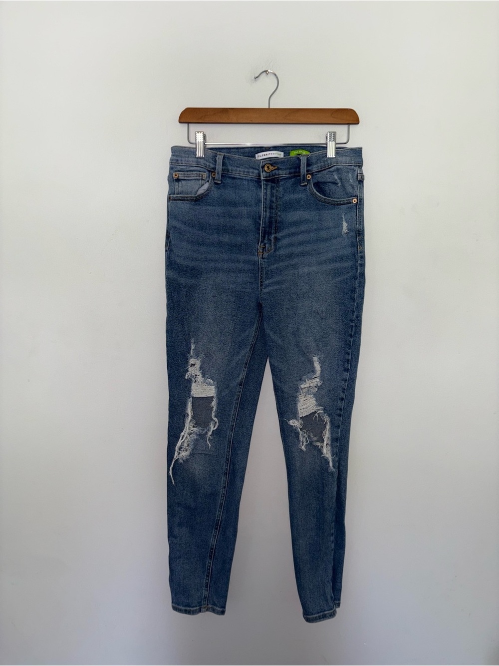 Celebrity Pink | Distressed Jeans